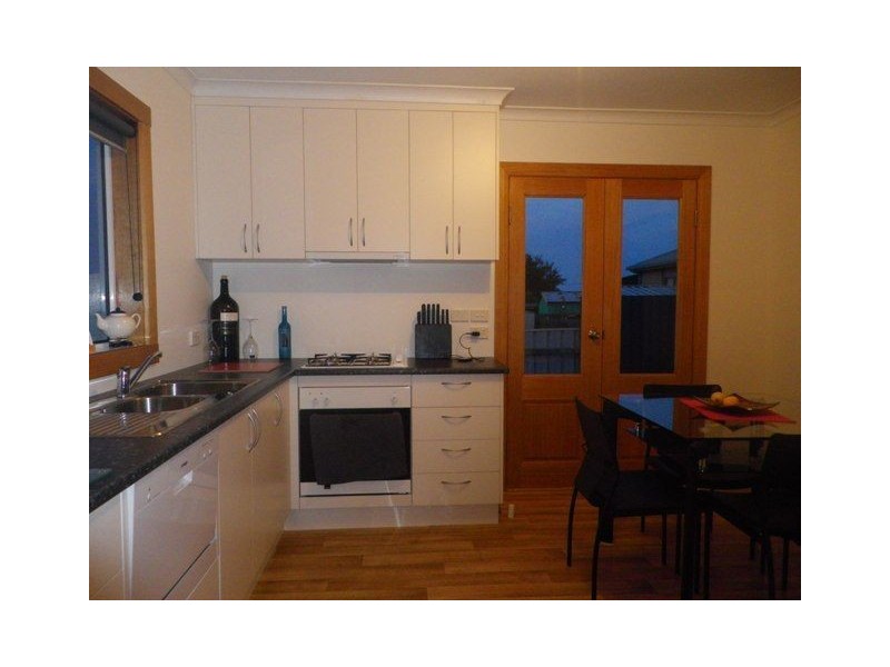 4 Elizabeth Street, Penguin TAS 7316