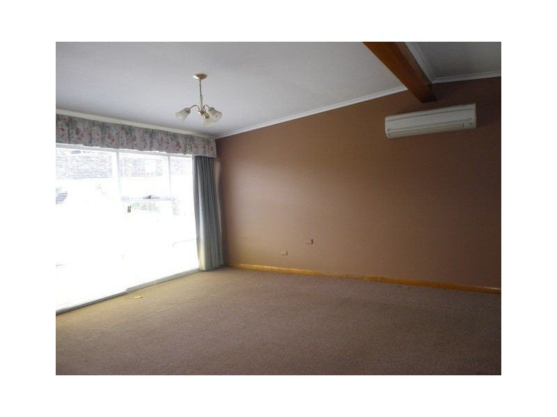 2 South Road, Penguin TAS 7316