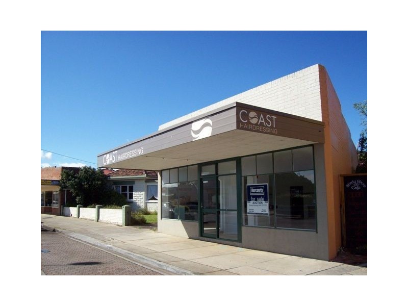92 Main Road, Penguin TAS 7316