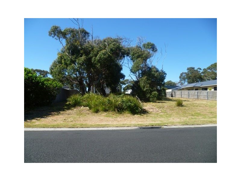 18 Turners Avenue, Turners Beach TAS 7315