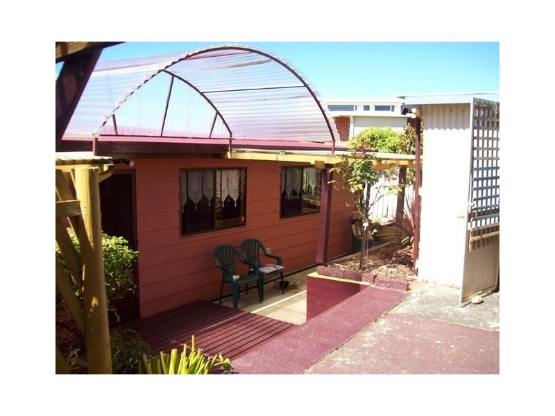 8 Hampson Street, Penguin TAS 7316