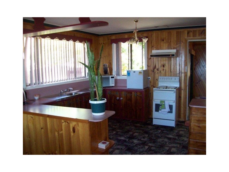 8 Hampson Street, Penguin TAS 7316