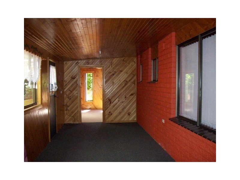 8 Hampson Street, Penguin TAS 7316