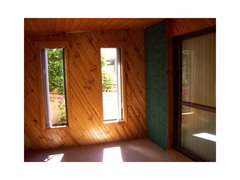 8 Hampson Street, Penguin TAS 7316