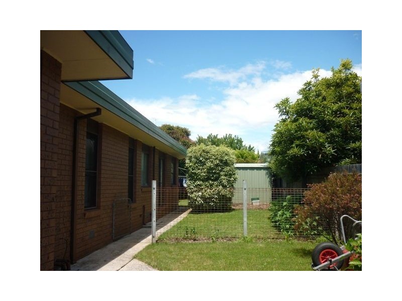 8 Burnett Crescent, Ulverstone TAS 7315