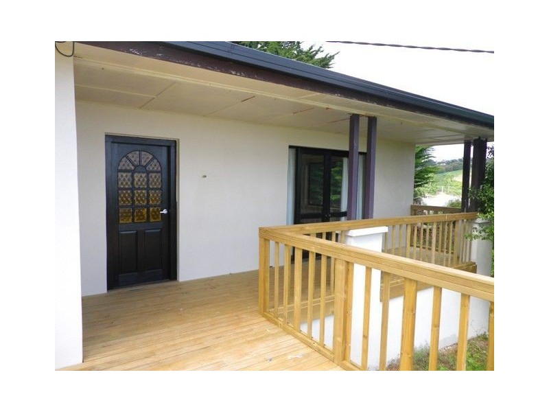 14 King Edward Street, Penguin TAS 7316