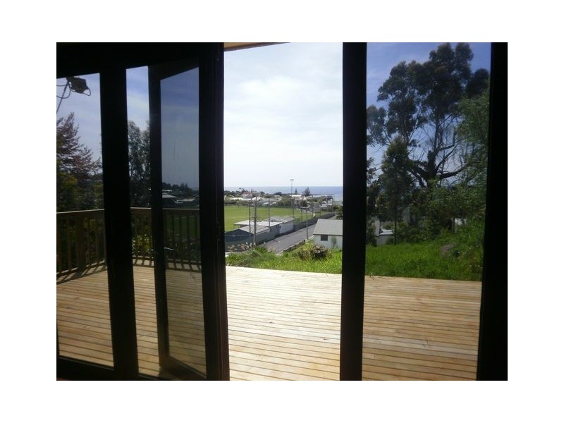 14 King Edward Street, Penguin TAS 7316