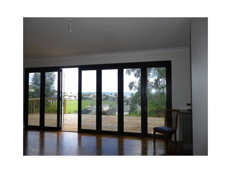 14 King Edward Street, Penguin TAS 7316