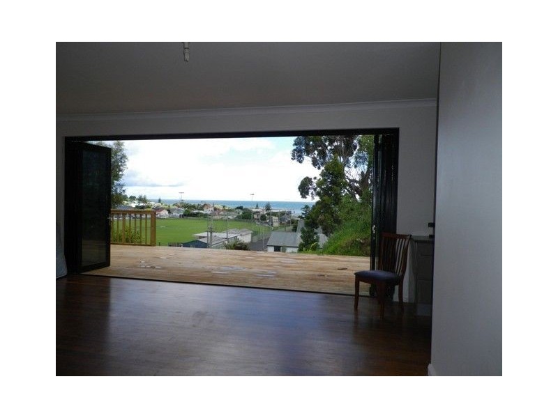 14 King Edward Street, Penguin TAS 7316