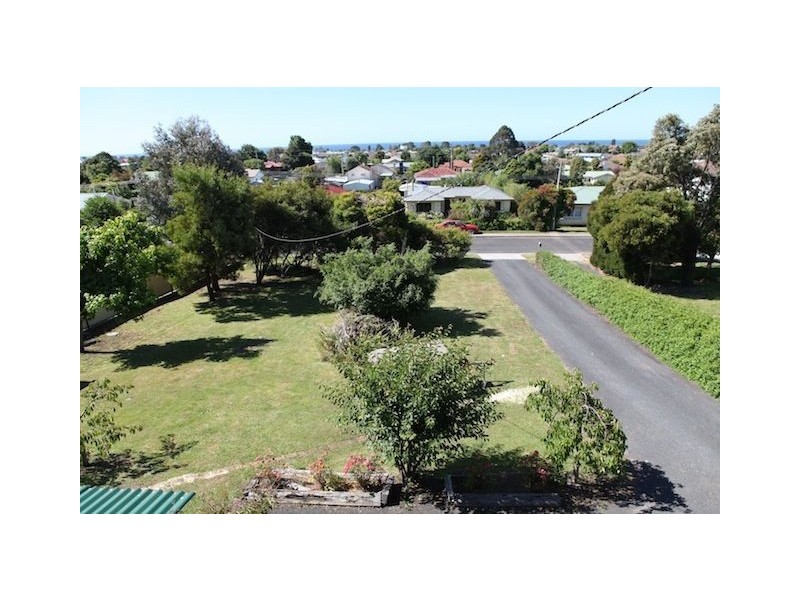 18 William Street, Ulverstone TAS 7315