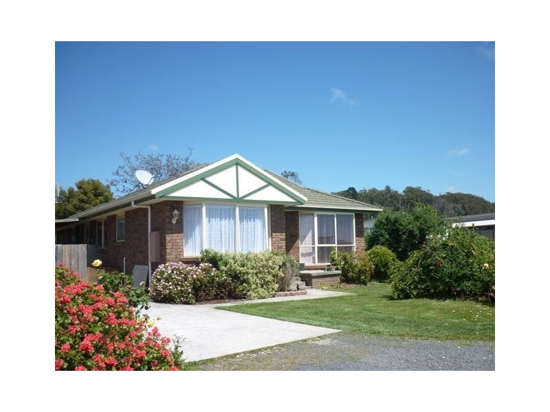 26 Seabreeze Avenue, Sulphur Creek TAS 7316