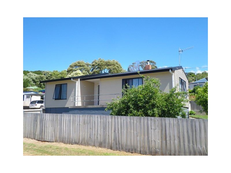 5 Cann Street, Penguin TAS 7316