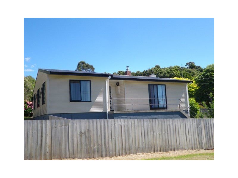 5 Cann Street, Penguin TAS 7316