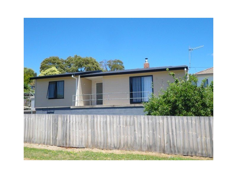 5 Cann Street, Penguin TAS 7316