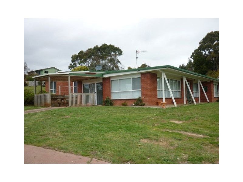 49 Deviation Road, Penguin TAS 7316