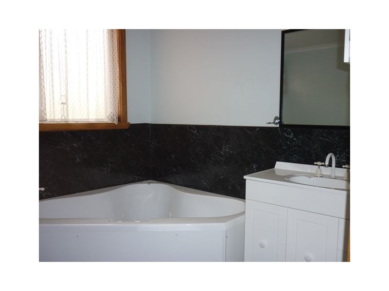 49 Deviation Road, Penguin TAS 7316