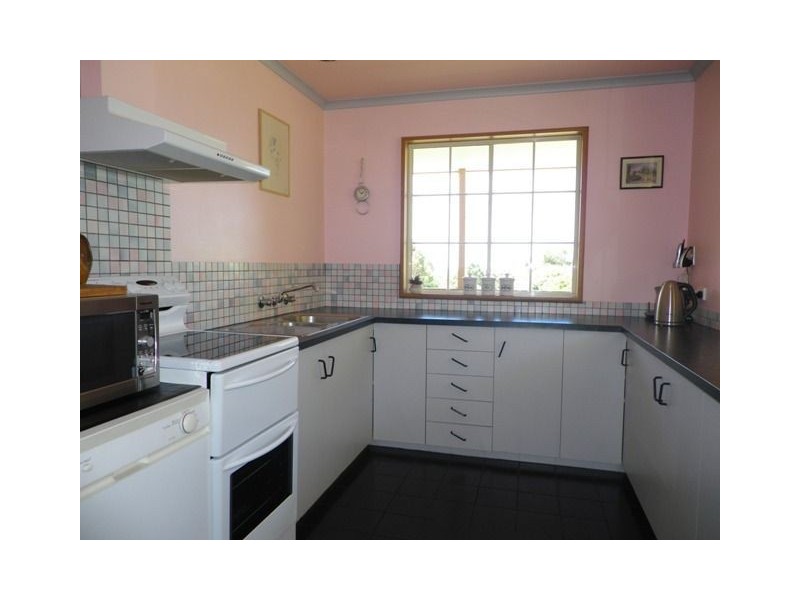 59 Deviation Road, Penguin TAS 7316