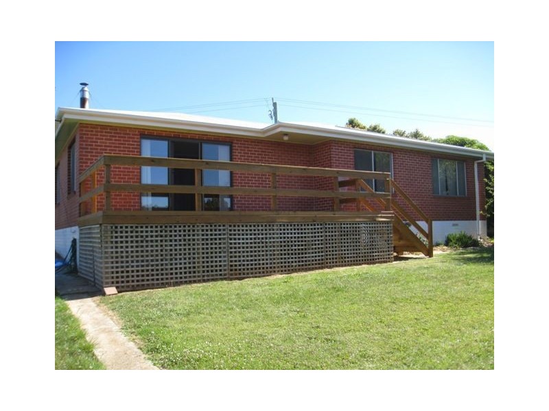 133 South Road, Penguin TAS 7316