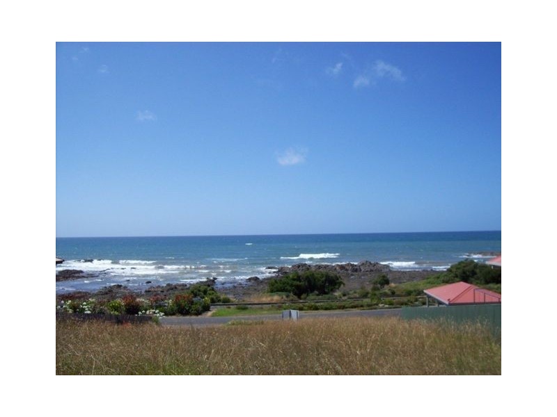 194 Main Road, Penguin TAS 7316