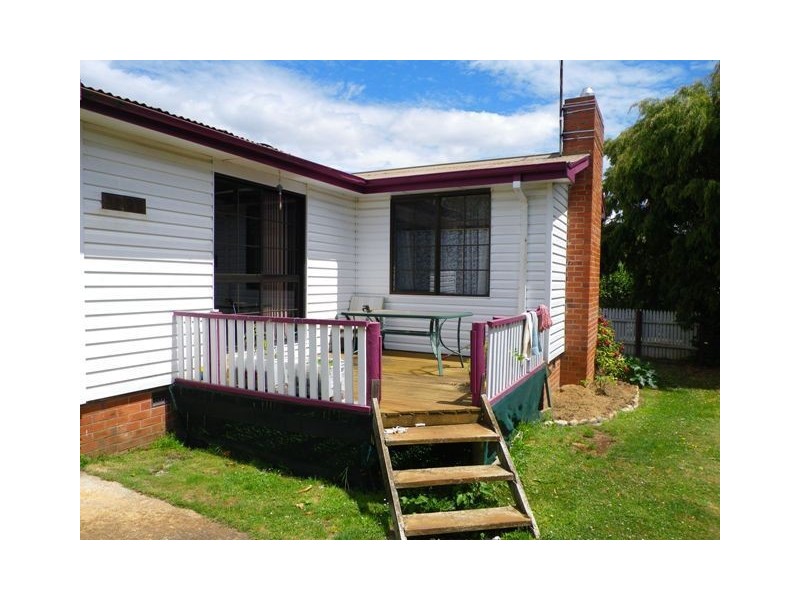 83 South Road, Penguin TAS 7316