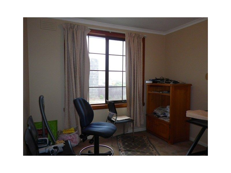 83 South Road, Penguin TAS 7316