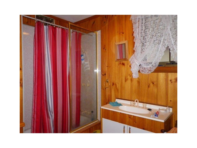 83 South Road, Penguin TAS 7316