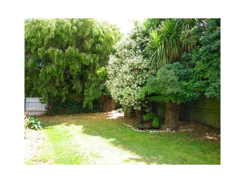 83 South Road, Penguin TAS 7316