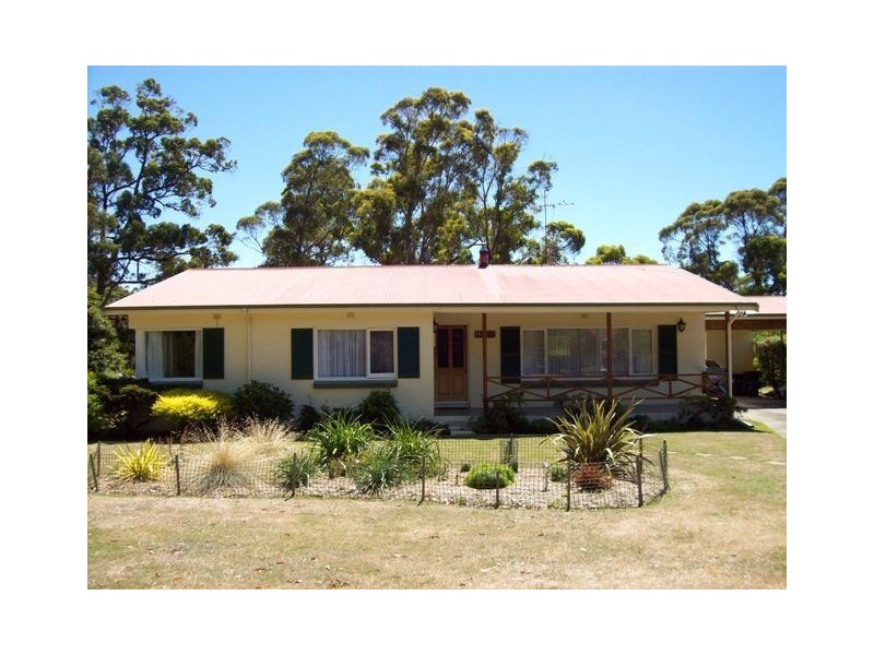 95 River Avenue, Heybridge TAS 7316
