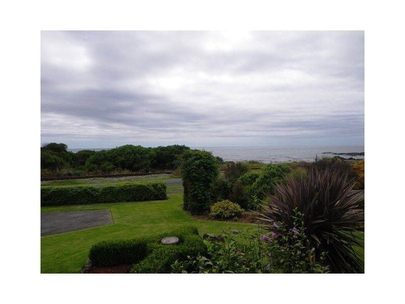 206 Main Road, Penguin TAS 7316