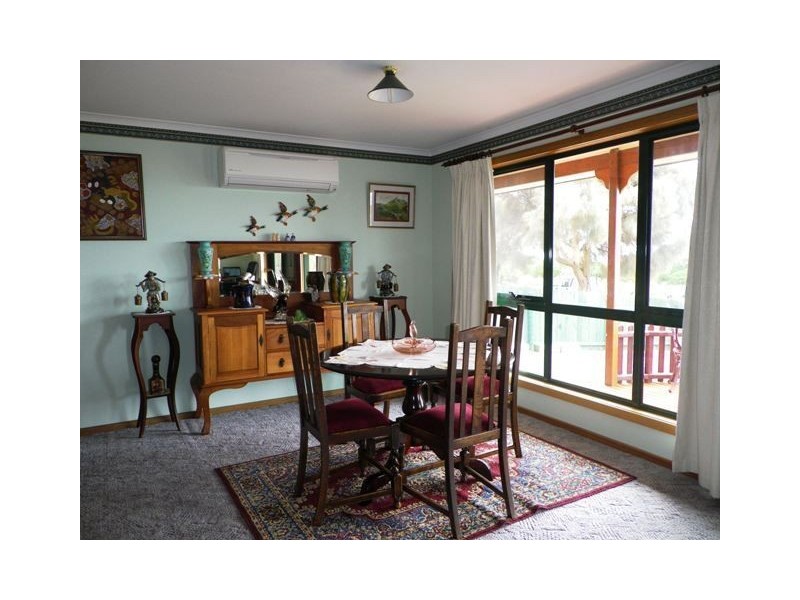 206 Main Road, Penguin TAS 7316