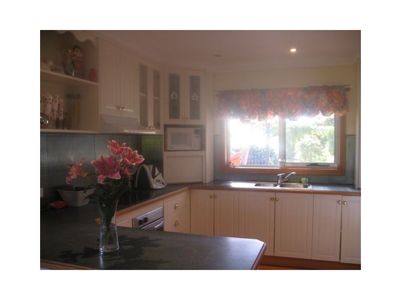 34 South Road, Penguin TAS 7316