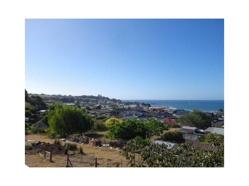 12 Kentish Street, Penguin TAS 7316