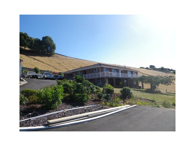 12 Kentish Street, Penguin TAS 7316