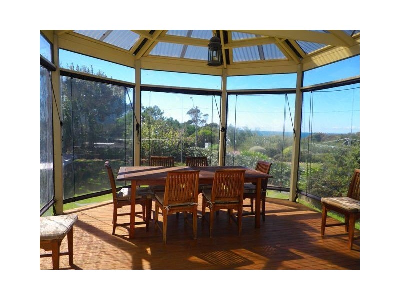 25 Main Road, Penguin TAS 7316