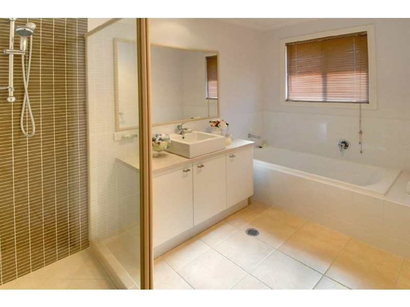 17 Longview Place, Woombye QLD 4559