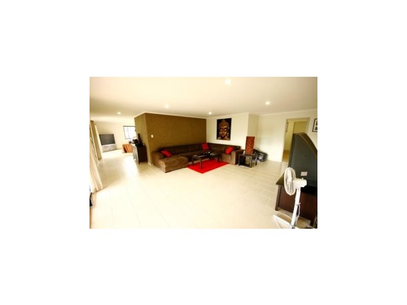 22 Nicklin Road, Palmwoods QLD 4555