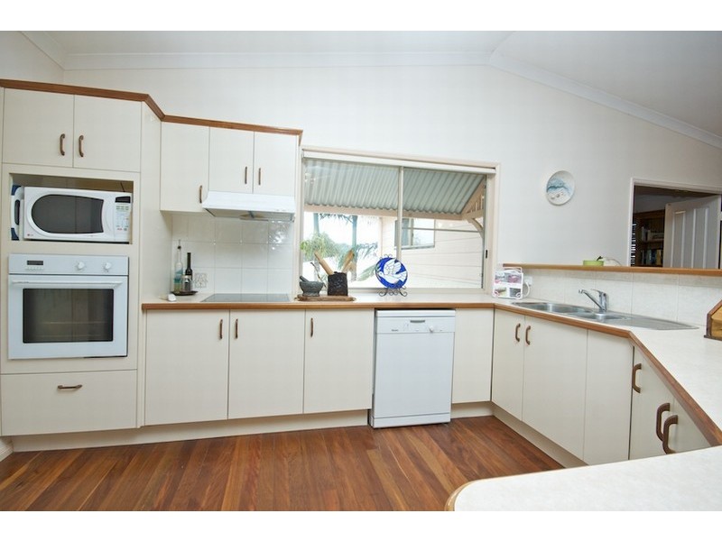 16 Eagleview Court, Woombye QLD 4559