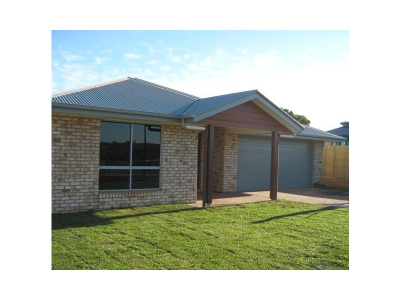 10 Cooee court, Coes Creek QLD 4560
