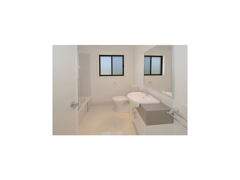 2,3,4,5/35 Carter Road, Nambour QLD 4560