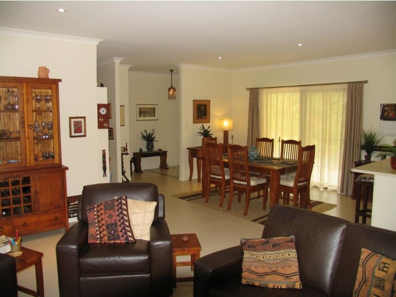 11 Wandoo Court, Mapleton QLD 4560