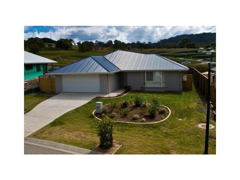 20 Presentation Boulevard, Nambour QLD 4560