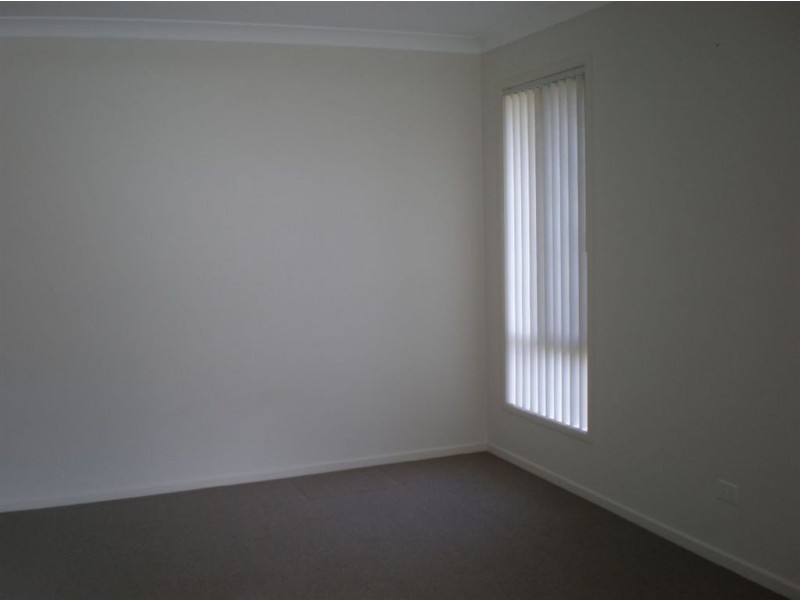 15 Tuckers Creek Rd, Nambour QLD 4560