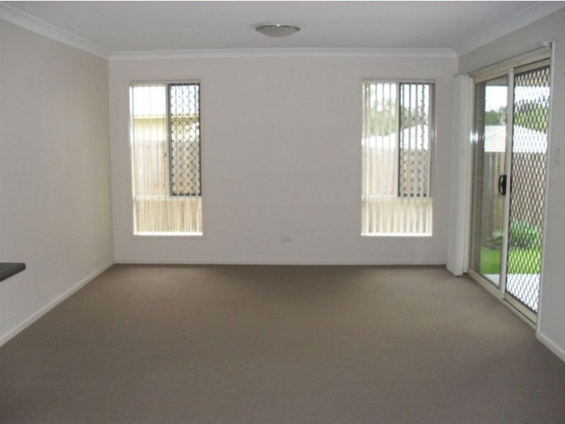 15 Tuckers Creek Rd, Nambour QLD 4560