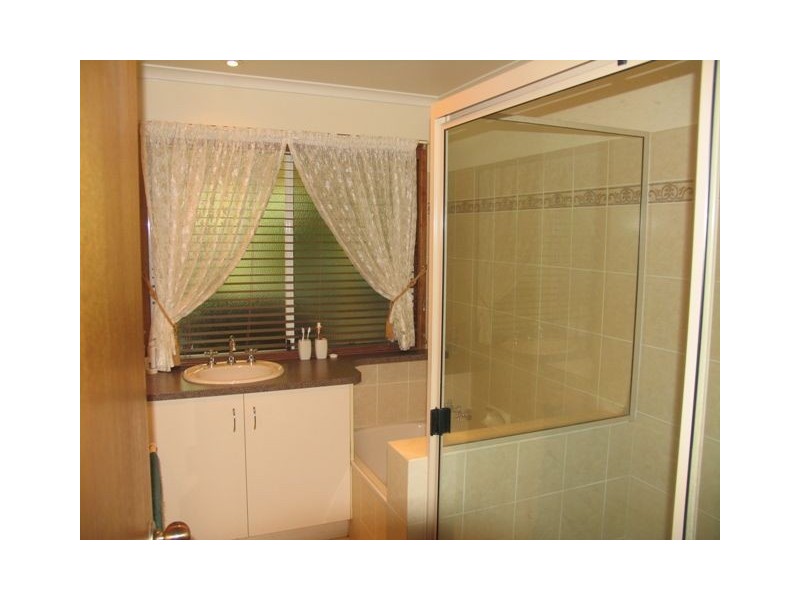 9 Glenrowan Close, Yandina QLD 4561