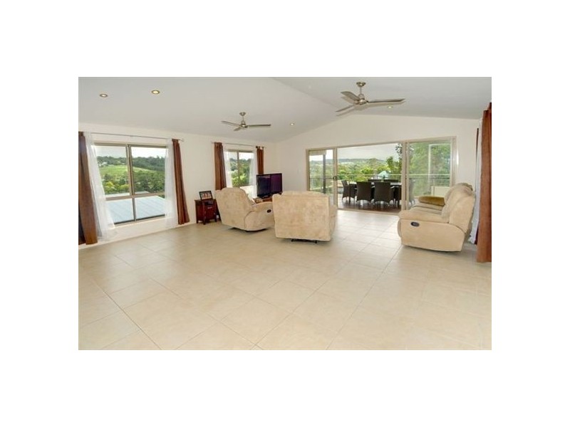 18 Warabi Place, Nambour QLD 4560