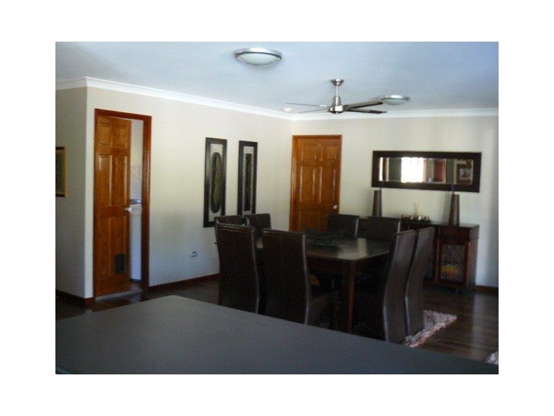 354 Clifton Drive, North Maclean QLD 4280