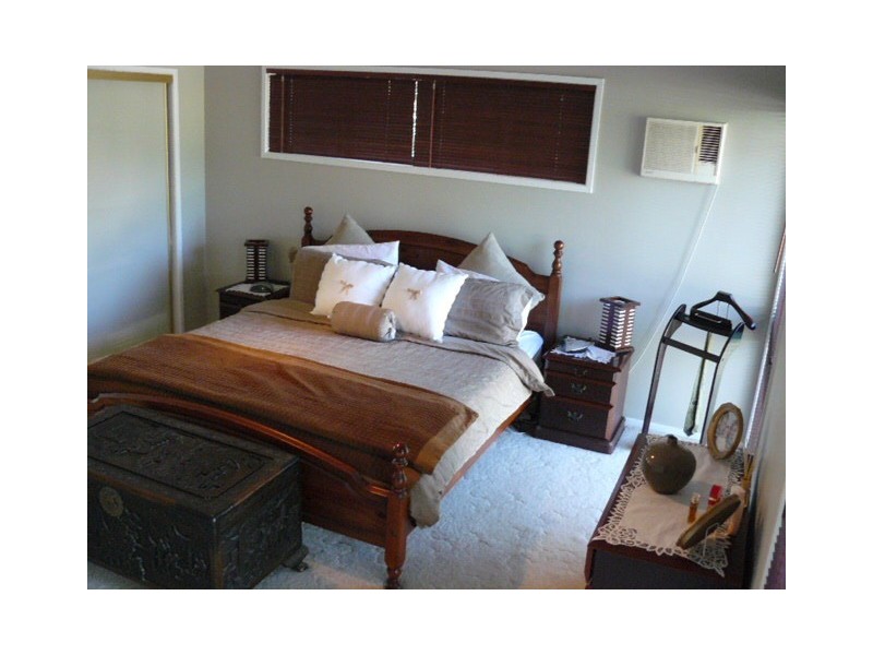 354 Clifton Drive, North Maclean QLD 4280
