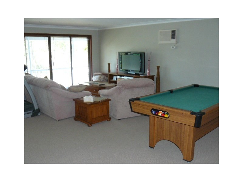354 Clifton Drive, North Maclean QLD 4280