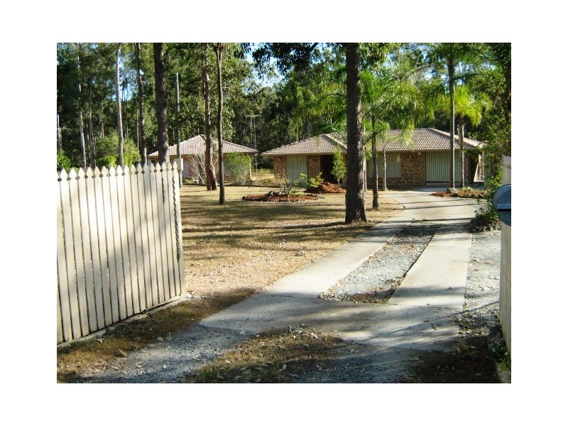 34 Madison Court, Munruben QLD 4125