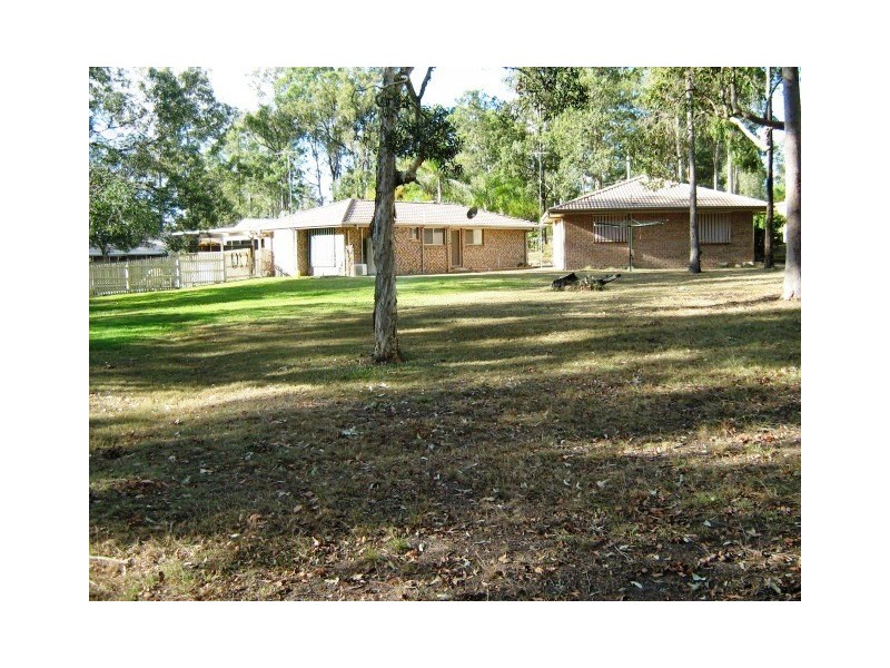 34 Madison Court, Munruben QLD 4125